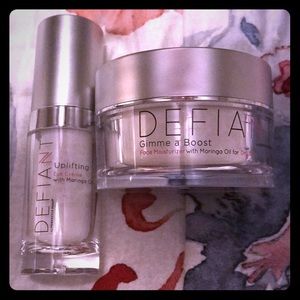 Perfectly Posh Defiant Moisturizer and Eye Cream